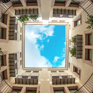 Blu - Palazzo Quaroni , Palermo Italia